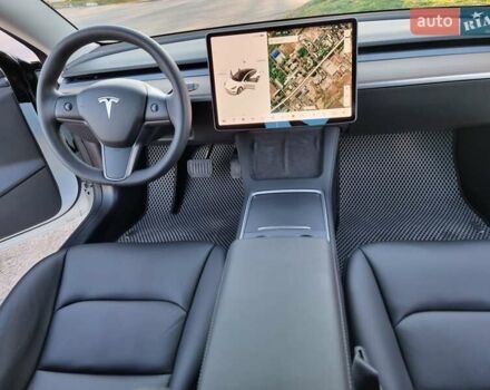 Тесла Модель 3 2021 в Кропивницком (Кировограде) на Automoto.ua Белый Тесла Модель 3, объемом двигателя 0 л и пробегом 20 тыс. км за 29500 $, фото 31 на Automoto.ua