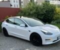 Білий Тесла Модель 3, об'ємом двигуна 0 л та пробігом 69 тис. км за 22500 $, фото 1 на Automoto.ua