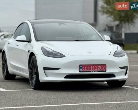 Білий Тесла Модель 3, об'ємом двигуна 0 л та пробігом 129 тис. км за 23500 $, фото 3 на Automoto.ua