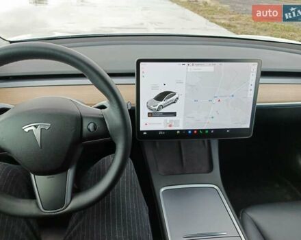 Білий Тесла Модель 3, об'ємом двигуна 0 л та пробігом 80 тис. км за 18999 $, фото 1 на Automoto.ua