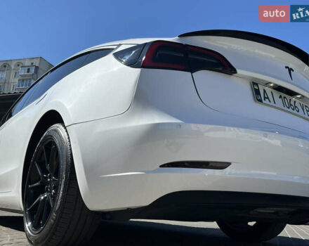 Белый Тесла Модель 3, объемом двигателя 0 л и пробегом 39 тыс. км за 21100 $, фото 10 на Automoto.ua