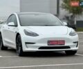 Білий Тесла Модель 3, об'ємом двигуна 0 л та пробігом 129 тис. км за 24300 $, фото 3 на Automoto.ua
