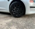 Білий Тесла Модель 3, об'ємом двигуна 0 л та пробігом 88 тис. км за 21500 $, фото 9 на Automoto.ua