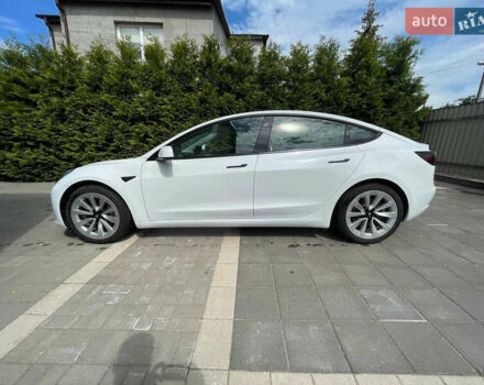 Белый Тесла Модель 3, объемом двигателя 0 л и пробегом 95 тыс. км за 18000 $, фото 2 на Automoto.ua