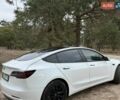Білий Тесла Модель 3, об'ємом двигуна 0 л та пробігом 75 тис. км за 16300 $, фото 2 на Automoto.ua