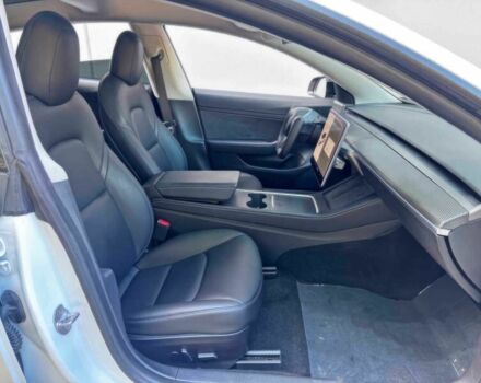 Білий Тесла Модель 3, об'ємом двигуна 0 л та пробігом 14 тис. км за 8200 $, фото 7 на Automoto.ua