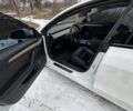Белый Тесла Модель 3, объемом двигателя 0 л и пробегом 93 тыс. км за 22000 $, фото 4 на Automoto.ua