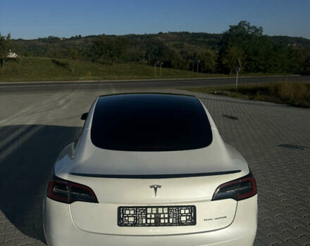 Білий Тесла Модель 3, об'ємом двигуна 0 л та пробігом 54 тис. км за 20955 $, фото 9 на Automoto.ua