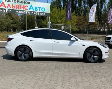 Белый Тесла Модель 3, объемом двигателя 5.5 л и пробегом 186 тыс. км за 15500 $, фото 7 на Automoto.ua