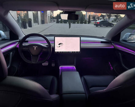Білий Тесла Модель 3, об'ємом двигуна 0 л та пробігом 93 тис. км за 23000 $, фото 15 на Automoto.ua