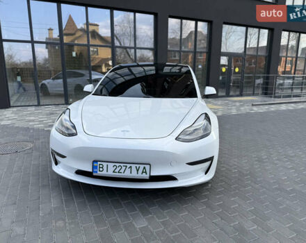 Белый Тесла Модель 3, объемом двигателя 0 л и пробегом 37 тыс. км за 19999 $, фото 5 на Automoto.ua