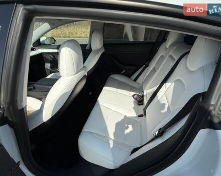 Белый Тесла Модель 3, объемом двигателя 0 л и пробегом 100 тыс. км за 19000 $, фото 12 на Automoto.ua