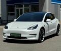 Білий Тесла Модель 3, об'ємом двигуна 0 л та пробігом 64 тис. км за 17900 $, фото 1 на Automoto.ua