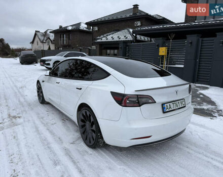 Белый Тесла Модель 3, объемом двигателя 0 л и пробегом 48 тыс. км за 22000 $, фото 4 на Automoto.ua