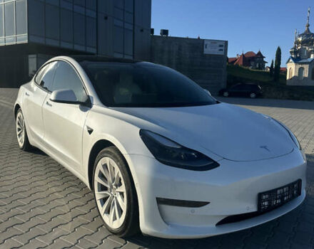 Білий Тесла Модель 3, об'ємом двигуна 0 л та пробігом 54 тис. км за 20955 $, фото 16 на Automoto.ua