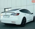 Белый Тесла Модель 3, объемом двигателя 0 л и пробегом 72 тыс. км за 20300 $, фото 16 на Automoto.ua