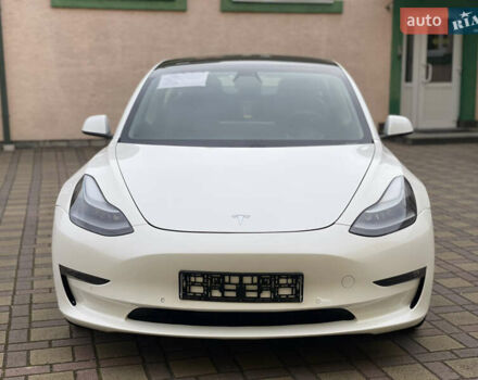 Белый Тесла Модель 3, объемом двигателя 0 л и пробегом 34 тыс. км за 18000 $, фото 17 на Automoto.ua