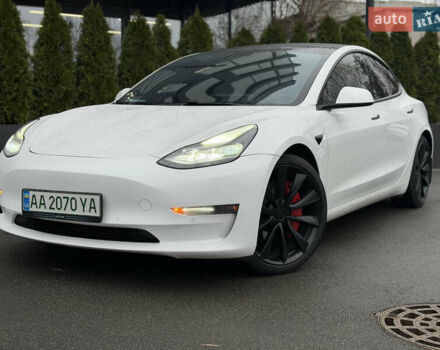 Білий Тесла Модель 3, об'ємом двигуна 0 л та пробігом 63 тис. км за 19500 $, фото 11 на Automoto.ua