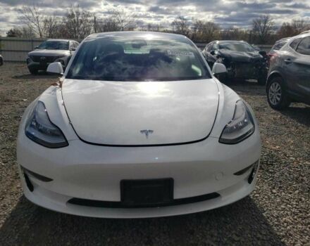 Білий Тесла Модель 3, об'ємом двигуна 0 л та пробігом 34 тис. км за 6000 $, фото 1 на Automoto.ua