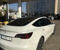 Белый Тесла Модель 3, объемом двигателя 0 л и пробегом 90 тыс. км за 18000 $, фото 2 на Automoto.ua
