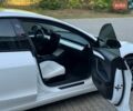 Белый Тесла Модель 3, объемом двигателя 0 л и пробегом 97 тыс. км за 17799 $, фото 21 на Automoto.ua