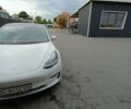 Белый Тесла Модель 3, объемом двигателя 0 л и пробегом 120 тыс. км за 18000 $, фото 1 на Automoto.ua