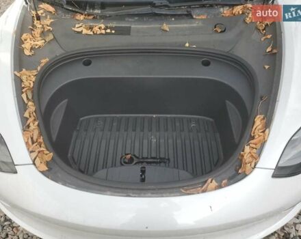 Білий Тесла Модель 3, об'ємом двигуна 0 л та пробігом 91 тис. км за 6300 $, фото 10 на Automoto.ua