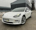 Білий Тесла Модель 3, об'ємом двигуна 0 л та пробігом 115 тис. км за 19999 $, фото 1 на Automoto.ua