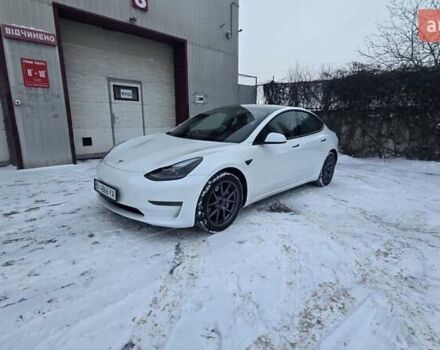 Белый Тесла Модель 3, объемом двигателя 0 л и пробегом 64 тыс. км за 22500 $, фото 1 на Automoto.ua