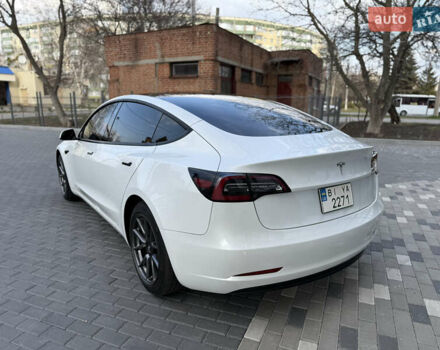 Белый Тесла Модель 3, объемом двигателя 0 л и пробегом 37 тыс. км за 19999 $, фото 34 на Automoto.ua