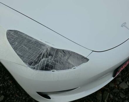 Білий Тесла Модель 3, об'ємом двигуна 0 л та пробігом 171 тис. км за 14200 $, фото 7 на Automoto.ua