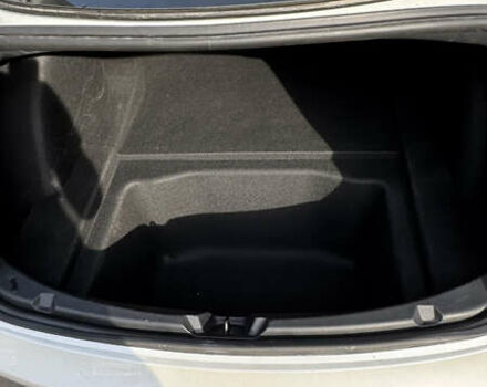 Білий Тесла Модель 3, об'ємом двигуна 0 л та пробігом 35 тис. км за 17600 $, фото 15 на Automoto.ua