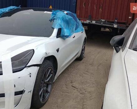 Белый Тесла Модель 3, объемом двигателя 0 л и пробегом 60 тыс. км за 19000 $, фото 16 на Automoto.ua