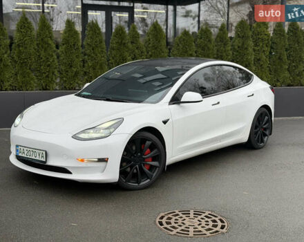 Білий Тесла Модель 3, об'ємом двигуна 0 л та пробігом 63 тис. км за 19500 $, фото 10 на Automoto.ua