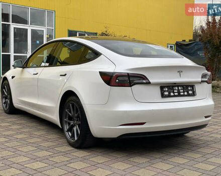 Белый Тесла Модель 3, объемом двигателя 0 л и пробегом 34 тыс. км за 18000 $, фото 39 на Automoto.ua