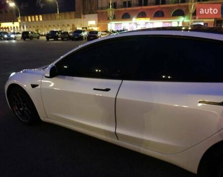 Белый Тесла Модель 3, объемом двигателя 0 л и пробегом 95 тыс. км за 18500 $, фото 7 на Automoto.ua