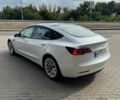 Белый Тесла Модель 3, объемом двигателя 0 л и пробегом 107 тыс. км за 18700 $, фото 4 на Automoto.ua