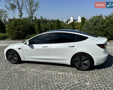 Тесла Модель 3 2021 в Днепре (Днепропетровске) на Automoto.ua Белый Тесла Модель 3, объемом двигателя 0 л и пробегом 51 тыс. км за 19999 $, фото 4 на Automoto.ua