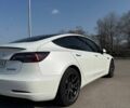 Білий Тесла Модель 3, об'ємом двигуна 0 л та пробігом 63 тис. км за 22000 $, фото 6 на Automoto.ua