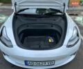Белый Тесла Модель 3, объемом двигателя 0 л и пробегом 63 тыс. км за 24999 $, фото 9 на Automoto.ua
