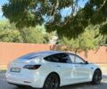 Білий Тесла Модель 3, об'ємом двигуна 0 л та пробігом 176 тис. км за 20500 $, фото 4 на Automoto.ua