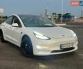 Белый Тесла Модель 3, объемом двигателя 0 л и пробегом 68 тыс. км за 16999 $, фото 4 на Automoto.ua