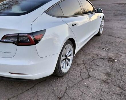 Белый Тесла Модель 3, объемом двигателя 0 л и пробегом 94 тыс. км за 22000 $, фото 1 на Automoto.ua