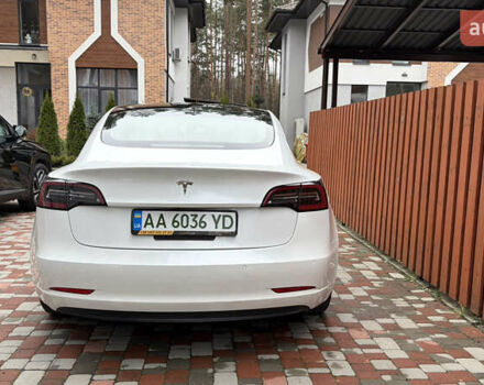 Білий Тесла Модель 3, об'ємом двигуна 0 л та пробігом 81 тис. км за 22000 $, фото 3 на Automoto.ua
