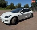 Белый Тесла Модель 3, объемом двигателя 0 л и пробегом 99 тыс. км за 21500 $, фото 29 на Automoto.ua