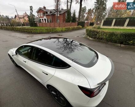 Білий Тесла Модель 3, об'ємом двигуна 0 л та пробігом 154 тис. км за 13999 $, фото 25 на Automoto.ua