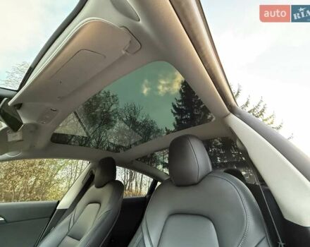 Білий Тесла Модель 3, об'ємом двигуна 0 л та пробігом 88 тис. км за 20950 $, фото 48 на Automoto.ua