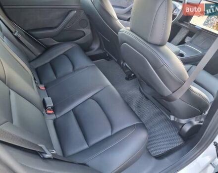 Тесла Модель 3 2021 в Кропивницком (Кировограде) на Automoto.ua Белый Тесла Модель 3, объемом двигателя 0 л и пробегом 20 тыс. км за 29500 $, фото 34 на Automoto.ua