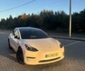 Белый Тесла Модель 3, объемом двигателя 0 л и пробегом 1 тыс. км за 23500 $, фото 1 на Automoto.ua