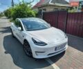 Белый Тесла Модель 3, объемом двигателя 0 л и пробегом 64 тыс. км за 18500 $, фото 22 на Automoto.ua